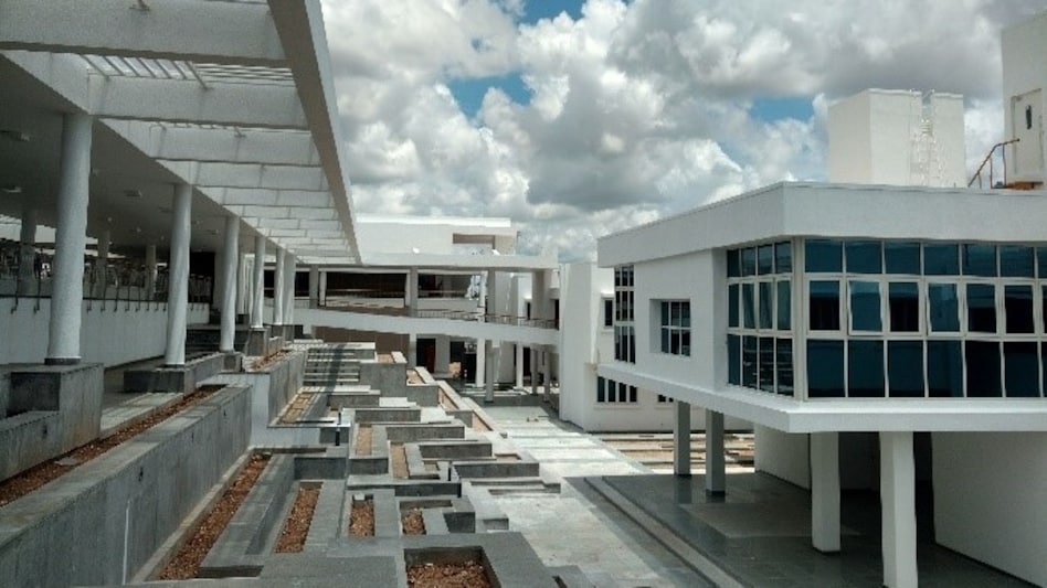 1 in 6 IIM students not getting job...': 59 students unplaced at IIM Trichy, educator calls phenomenon 'not normal' - BusinessToday