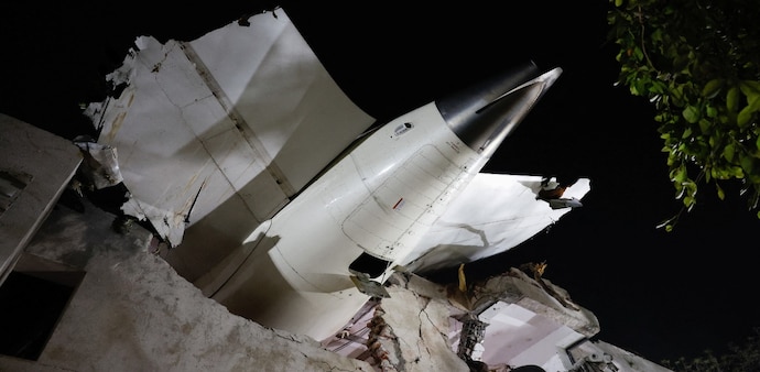 The crash occurred shortly after takeoff from Ahmedabad’s Sardar Vallabhbhai Patel International Airport, where the Boeing 787-8 Dreamliner was heading to London. The crash occurred shortly after takeoff from Ahmedabad’s Sardar Vallabhbhai Patel International Airport, where the Boeing 787-8 Dreamliner was heading to London.