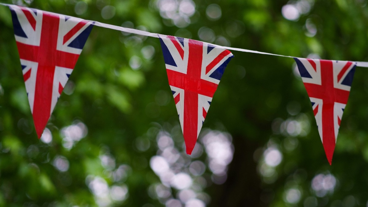 UK student visa boom continues as Graduate Route is trimmed to 18 months