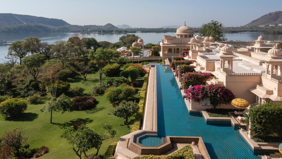 Beyond environmental practices, the initiative places strong emphasis on social impact. Beyond environmental practices, the initiative places strong emphasis on social impact.