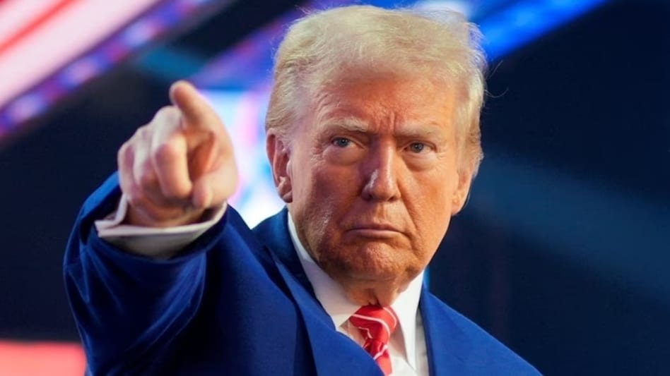 This is not the first time Trump has challenged the exclusion. In February 2025, he described it as a “mistake” and said he would welcome Russia’s return — a stance that drew criticism in Germany. This is not the first time Trump has challenged the exclusion. In February 2025, he described it as a “mistake” and said he would welcome Russia’s return — a stance that drew criticism in Germany.