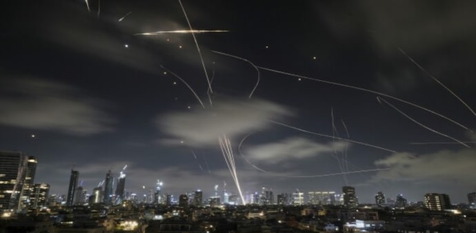 Iran-Israel war: Iranian missiles hit Israeli hospital Iran-Israel war: Iranian missiles hit Israeli hospital