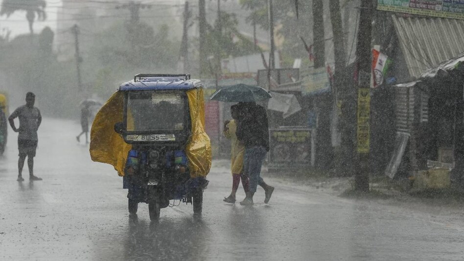 IMD predicts heavy rainfall in many states in the coming days IMD predicts heavy rainfall in many states in the coming days