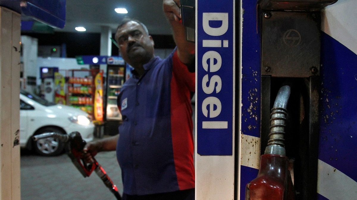 To enforce compliance, 520 Automatic Number Plate Recognition (ANPR) cameras have been installed at 500 fuel stations across Delhi. To enforce compliance, 520 Automatic Number Plate Recognition (ANPR) cameras have been installed at 500 fuel stations across Delhi.