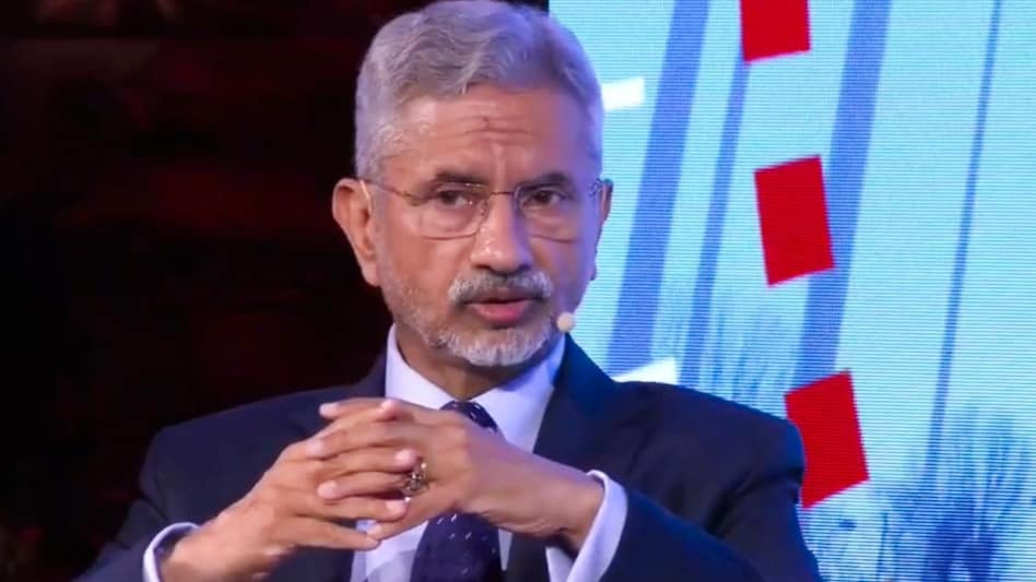 On Passport Seva Divas, Jaishankar unveils tech-driven passport service upgrades On Passport Seva Divas, Jaishankar unveils tech-driven passport service upgrades