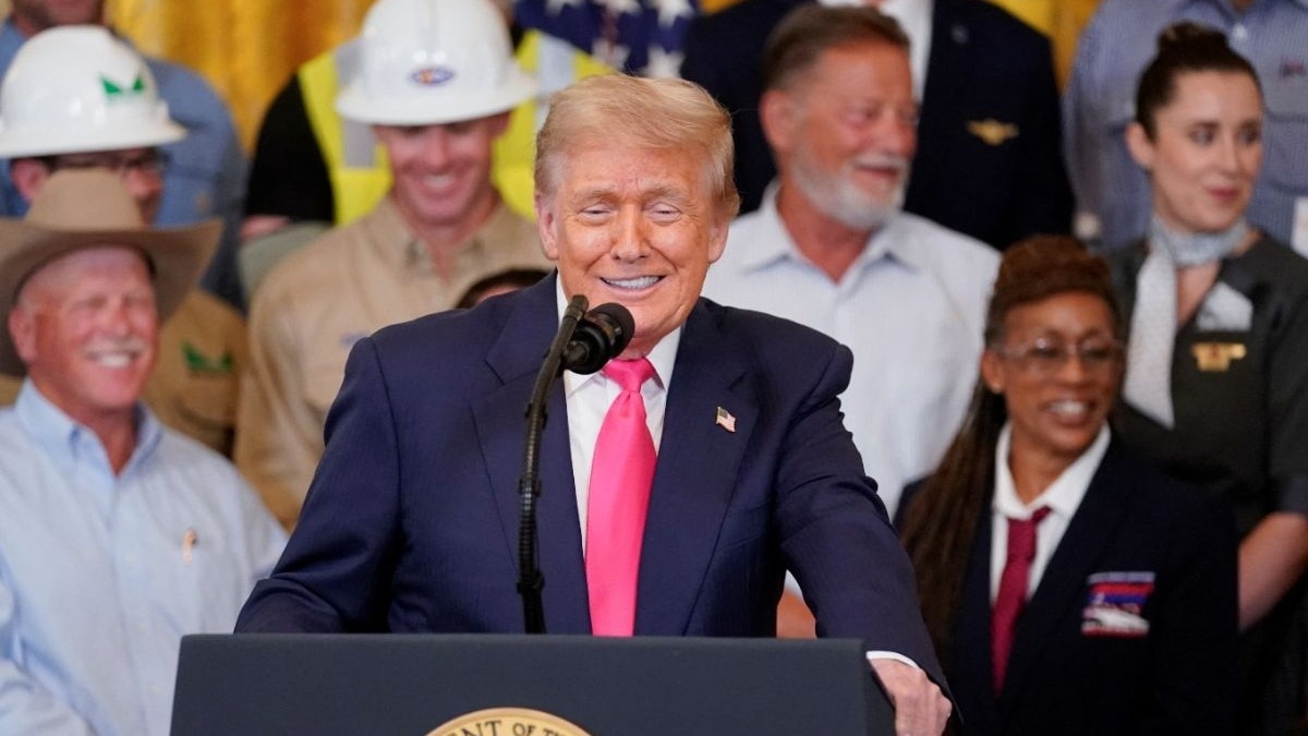 Donald Trump also said that the US will not make deals with every country and that the White House will just "send them a thank you letter". Donald Trump also said that the US will not make deals with every country and that the White House will just "send them a thank you letter".