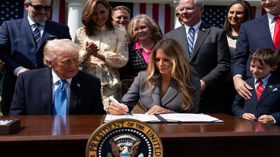 Melania’s path to citizenship questioned again: How hard is it to get an EB-1 visa? Melania’s path to citizenship questioned again: How hard is it to get an EB-1 visa?