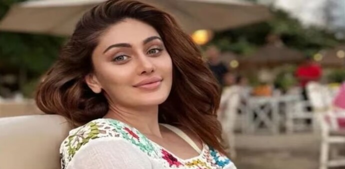 In a 2020 interview, Jariwala revealed the private health struggle that shaped her career decisions. In a 2020 interview, Jariwala revealed the private health struggle that shaped her career decisions.