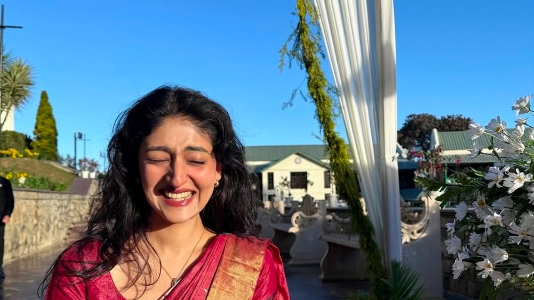 Born in Jaipur, Neha cracked the UPSC exam in 2021 with her parents' support and by making some changes in her studying habits. Born in Jaipur, Neha cracked the UPSC exam in 2021 with her parents' support and by making some changes in her studying habits.