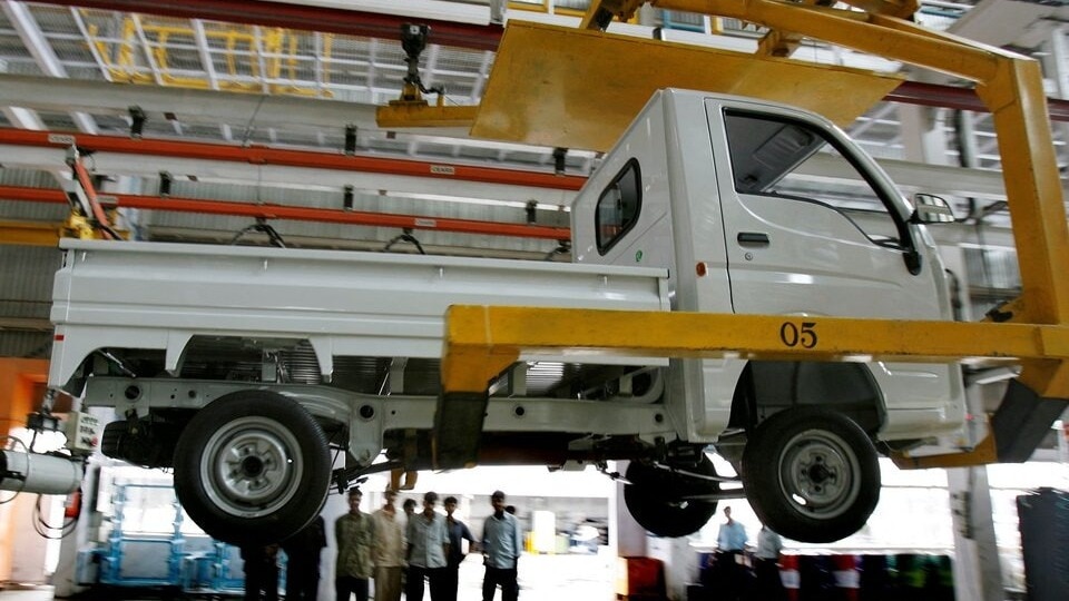 The commercial vehicle retail volumes declined by 3.7% YoY in May 2025 The commercial vehicle retail volumes declined by 3.7% YoY in May 2025