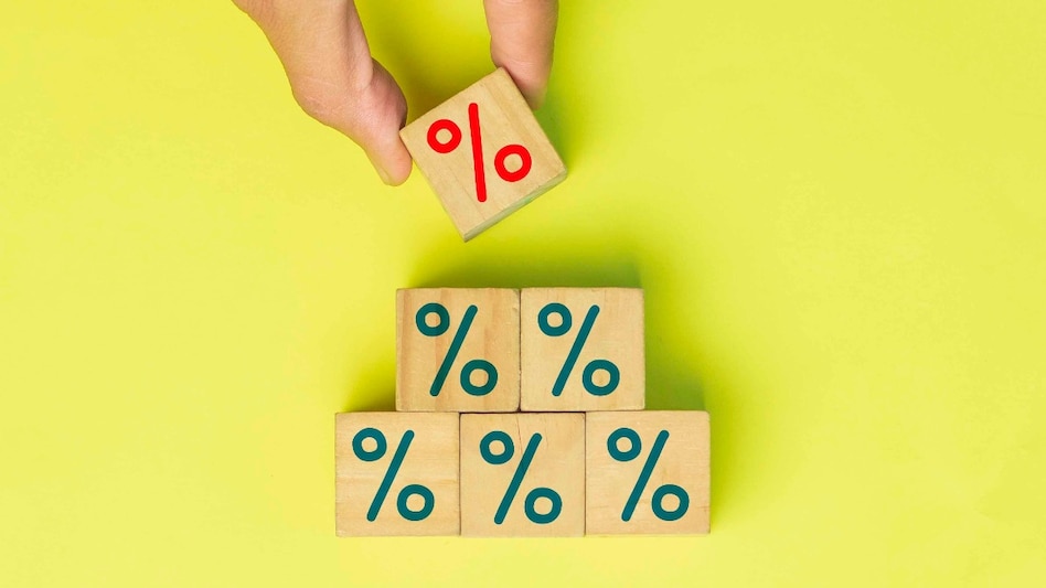 RBI maintains 8.05% interest rate for Floating Rate Savings Bonds for July-Dec 2025 RBI maintains 8.05% interest rate for Floating Rate Savings Bonds for July-Dec 2025