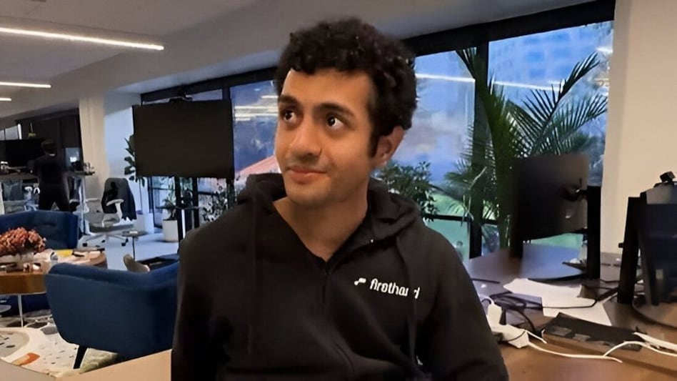 He also said that he did multiple jobs, not to scam anyone, but out of necessity. He also said that he did multiple jobs, not to scam anyone, but out of necessity.