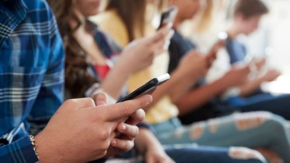 Highlighting this growing disconnect, a user on Reddit posed a simple question: “anyone else missing that kind of interaction?” Highlighting this growing disconnect, a user on Reddit posed a simple question: “anyone else missing that kind of interaction?”