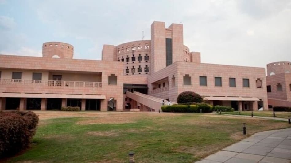 ISB eventually set up its first campus in Hyderabad in 2001 ISB eventually set up its first campus in Hyderabad in 2001
