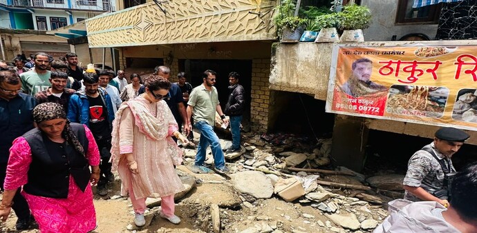 Ranaut said that the Centre provided immediate relief by sending in forces to the state, while adding that Prime Minister Narendra Modi is aware of the situation. Ranaut said that the Centre provided immediate relief by sending in forces to the state, while adding that Prime Minister Narendra Modi is aware of the situation.