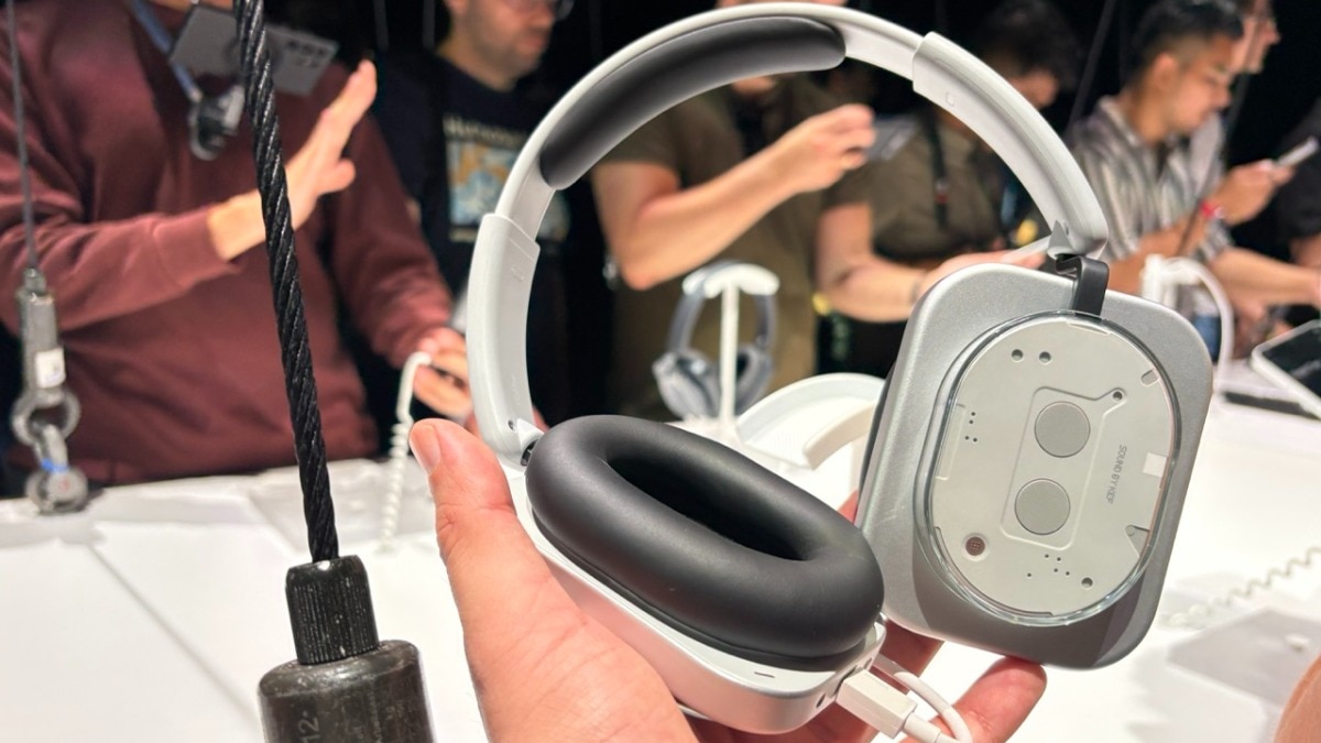 Nothing Headphone (1) review: The coolest looking headphones but how do they sound? - BusinessToday