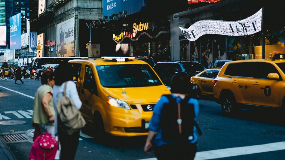 From big banks to small splurges: How one student manages life in expensive New York City From big banks to small splurges: How one student manages life in expensive New York City