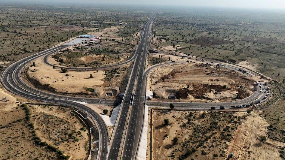 The incident came to light after visuals of damaged road sections circulated widely on social media, prompting swift response from the highway authority. The incident came to light after visuals of damaged road sections circulated widely on social media, prompting swift response from the highway authority.