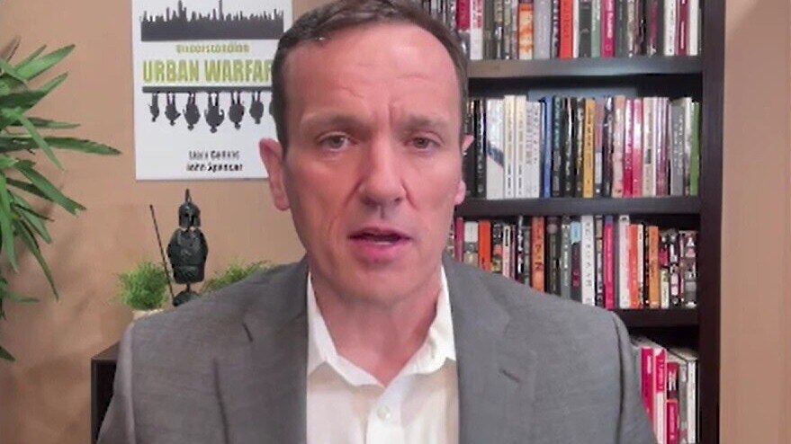 Spencer raised questions about Pakistan’s naval posture, noting the absence of any significant response from the Pakistani Navy or Chinese frigates docked in Pakistani ports. 