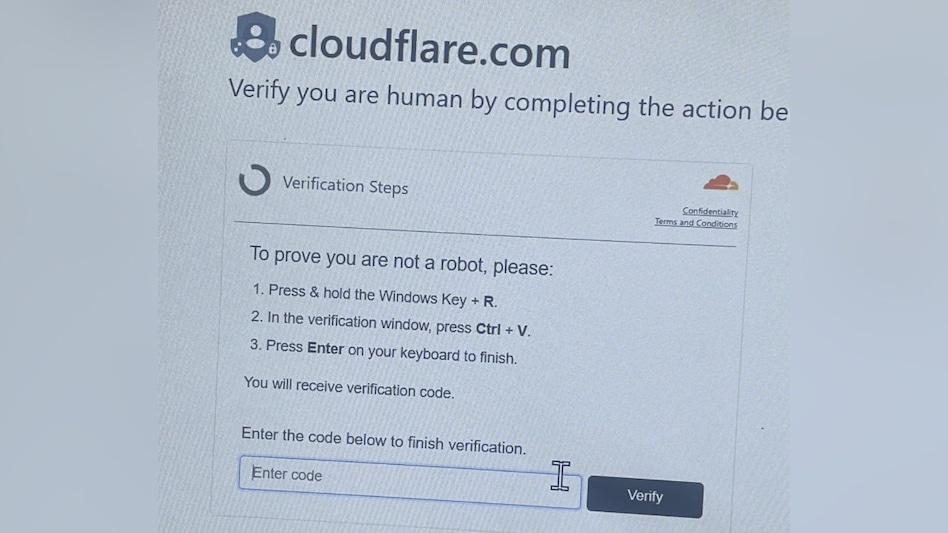 This fake verification page can steal your passwords in seconds This fake verification page can steal your passwords in seconds