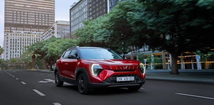 For the first time in a quarter, Mahindra & Mahindra has piped Hyundai Motor to become the second-largest automaker in the domestic market. For the first time in a quarter, Mahindra & Mahindra has piped Hyundai Motor to become the second-largest automaker in the domestic market.