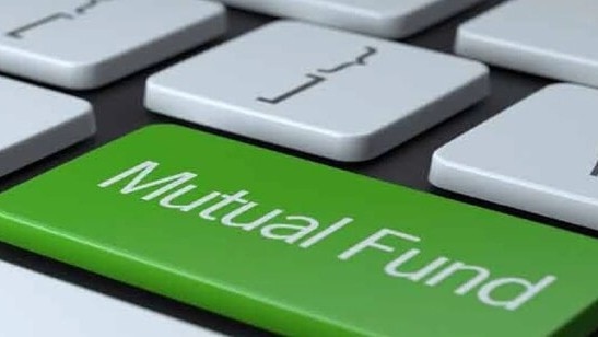 Key factors in choosing mutual funds include robust fund management, portfolio diversification, and a consistent track record. Key factors in choosing mutual funds include robust fund management, portfolio diversification, and a consistent track record.