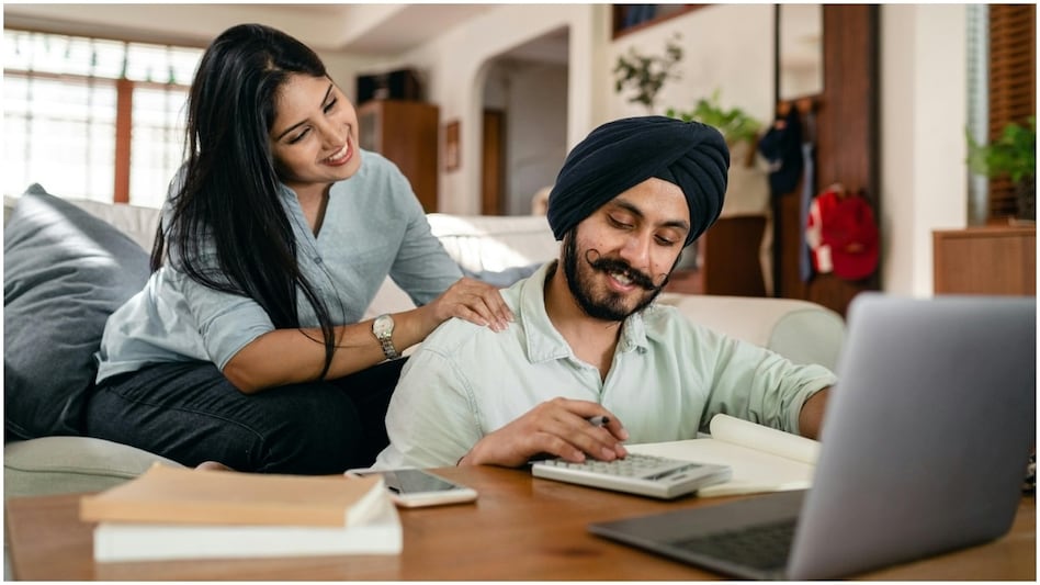 Gurugram couple earning Rs 60 LPA splits bills like flatmates (Representative pic from Pexels) Gurugram couple earning Rs 60 LPA splits bills like flatmates (Representative pic from Pexels)