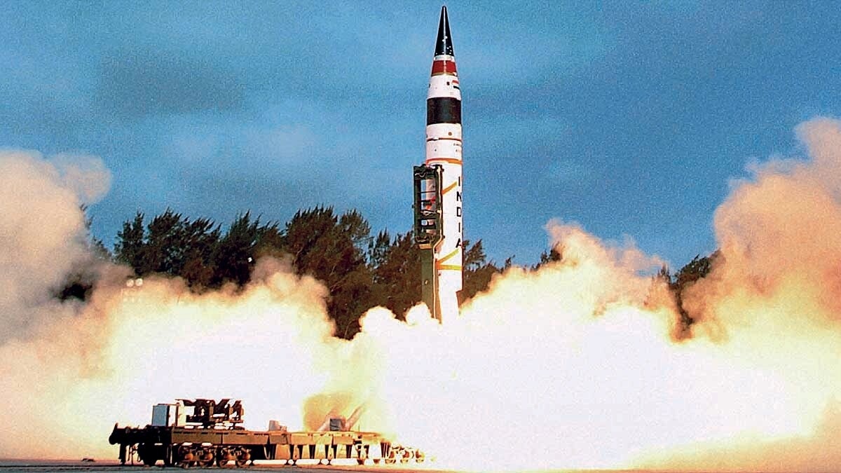 India successfully test-fires Prithvi-II and Agni-I ballistic missiles
