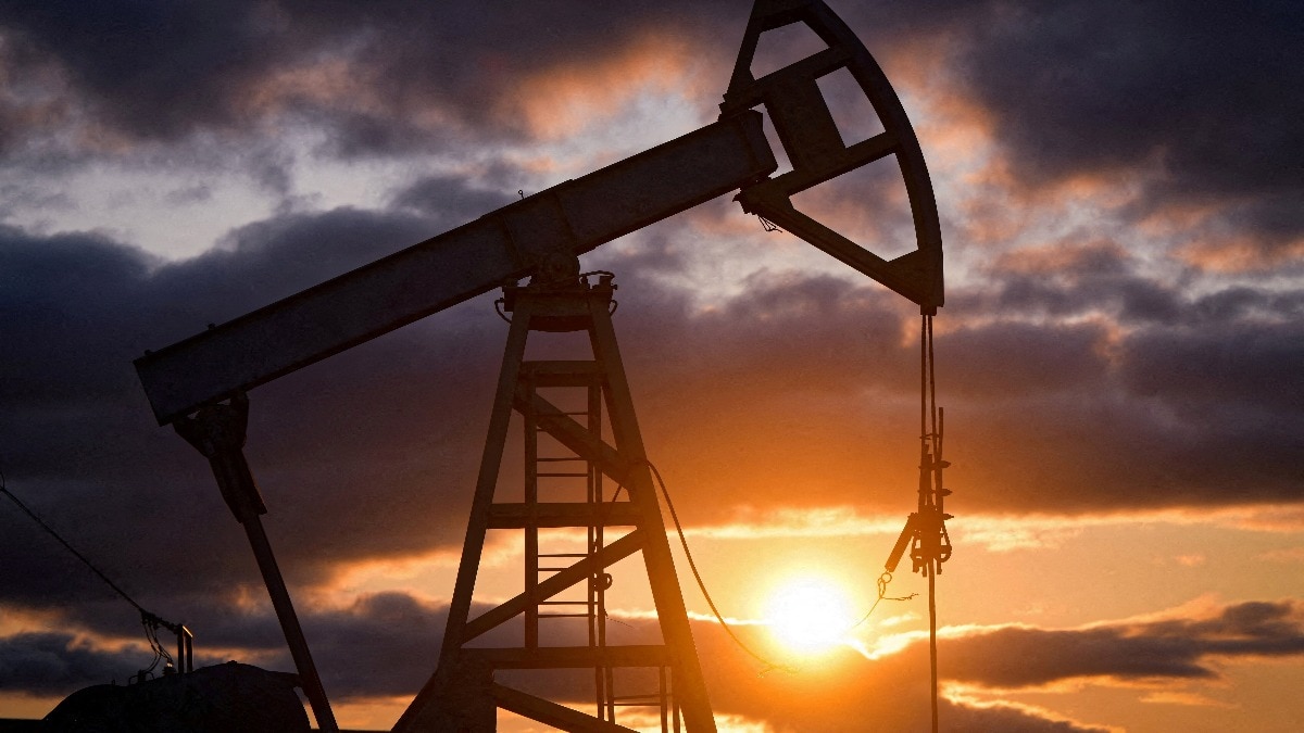 The EU’s 14th sanctions package includes tighter banking curbs, limits on shadow fleet shipping, and a lower oil price cap — designed to squeeze Russia’s war revenues. 