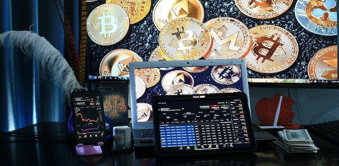 Crypto ETFs are raking in capital: Bitcoin funds pulled in $5.5 billion and Ether ETFs added $2.9 billion in July alone. Crypto ETFs are raking in capital: Bitcoin funds pulled in $5.5 billion and Ether ETFs added $2.9 billion in July alone.
