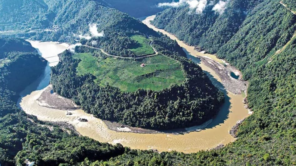 The massive hydropower project, announced by Chinese Premier Li Qiang at a groundbreaking ceremony in Nyingchi, southwest China’s Xizang autonomous region. The massive hydropower project, announced by Chinese Premier Li Qiang at a groundbreaking ceremony in Nyingchi, southwest China’s Xizang autonomous region.