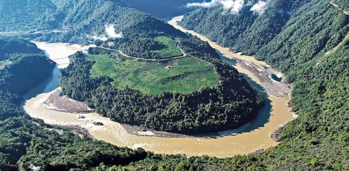 The massive hydropower project, announced by Chinese Premier Li Qiang at a groundbreaking ceremony in Nyingchi, southwest China’s Xizang autonomous region. The massive hydropower project, announced by Chinese Premier Li Qiang at a groundbreaking ceremony in Nyingchi, southwest China’s Xizang autonomous region.