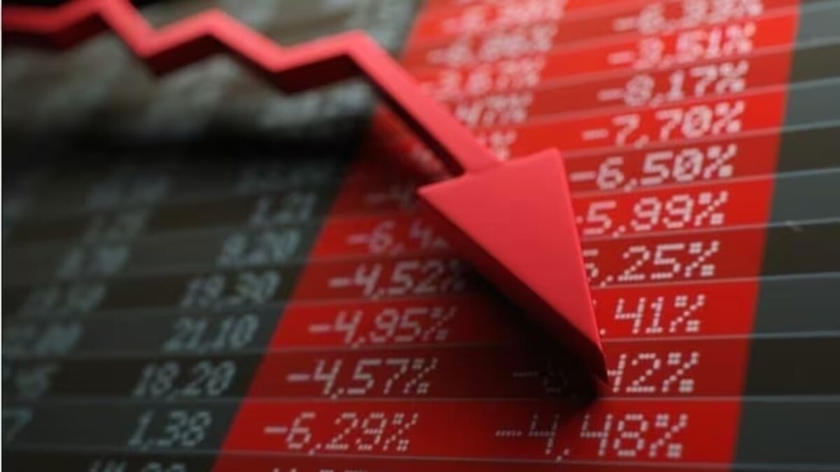 The stock declined as Parag Milk Foods reported a mere 1 per cent rise in Profit After Tax (PAT) at Rs 28 crore for the June quarter.