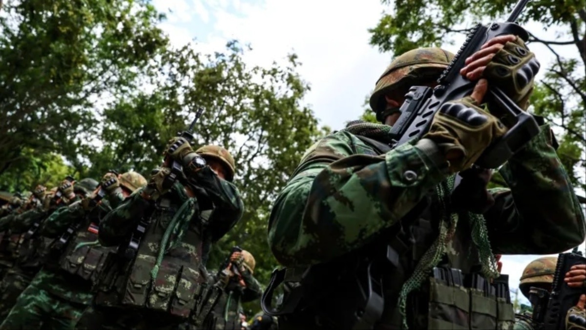 Clashes erupted near the Ta Muen and Ta Moan Thom temples, with both nations claiming ownership.