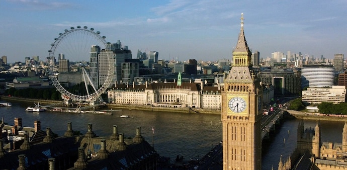 From love to loss: Foreign workers hit back as UK raises skilled visa salary to 50k From love to loss: Foreign workers hit back as UK raises skilled visa salary to 50k