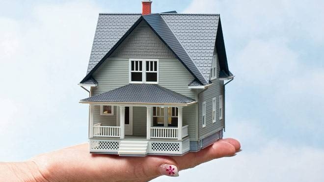 Under I-T Act 1962, homeowners can claim deductions for municipal taxes, 30% standard deduction, and home loan interest.