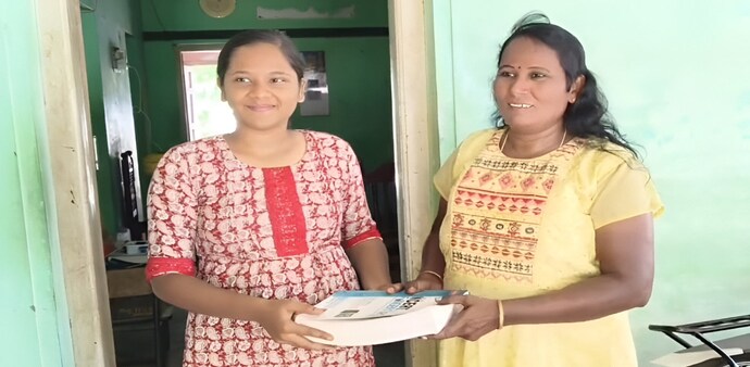 Daughter inspires Tamil Nadu mother to chase old dream at 49, crack NEET together Daughter inspires Tamil Nadu mother to chase old dream at 49, crack NEET together