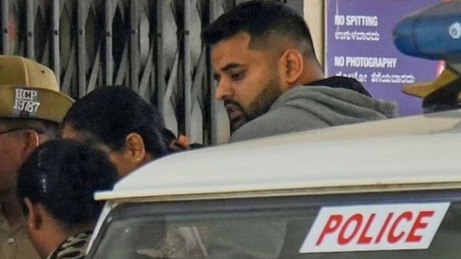 Suspended JD(S) leader Prajwal Revanna Suspended JD(S) leader Prajwal Revanna