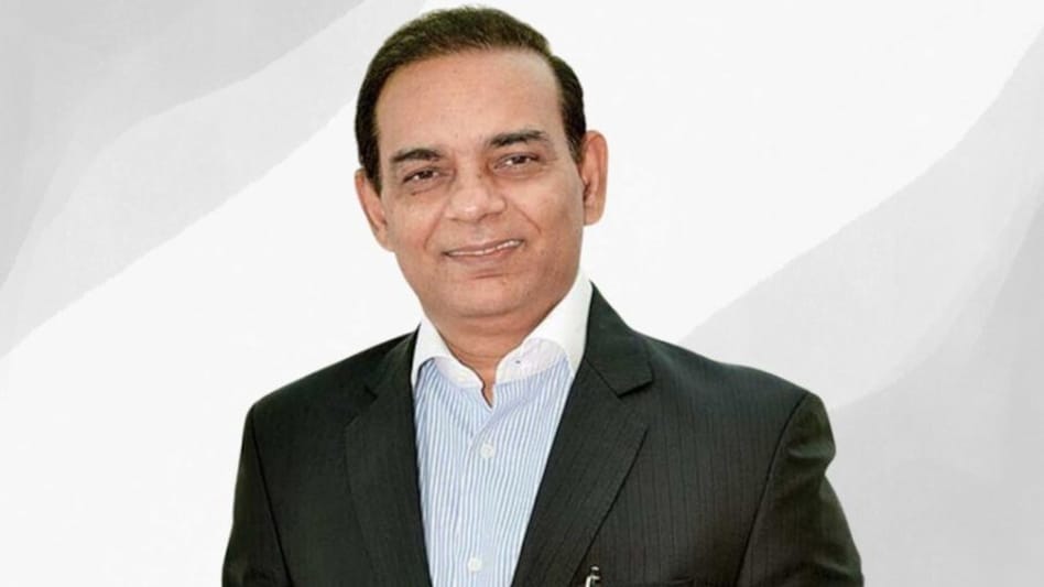 Oswal’s public declaration aligns with Prime Minister Narendra Modi’s ongoing “Vocal for Local” campaign. Oswal’s public declaration aligns with Prime Minister Narendra Modi’s ongoing “Vocal for Local” campaign.