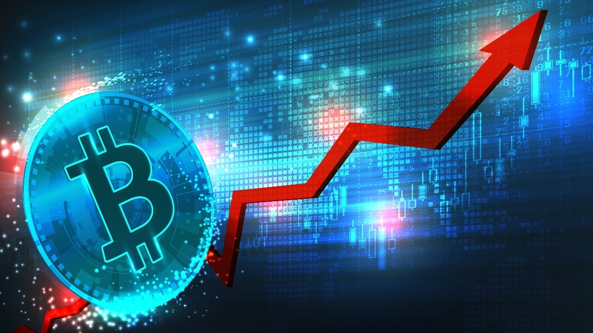 Since 2022, profits from selling or transferring Bitcoin are taxed at a flat 30%, plus 4% cess, regardless of your income level.