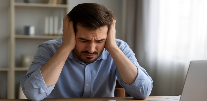 Netizens empathised with the original poster's plight, with some even recounting their own experiences. (Image generated by AI) Netizens empathised with the original poster's plight, with some even recounting their own experiences. (Image generated by AI)