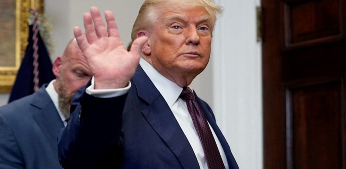 The spat comes amid growing anger in India over a new wave of U.S. tariffs and President Trump’s sharp criticism of Indian trade and energy ties with Russia. The spat comes amid growing anger in India over a new wave of U.S. tariffs and President Trump’s sharp criticism of Indian trade and energy ties with Russia.