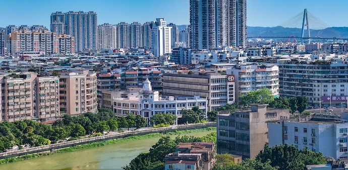 The viral post struck a chord with netizens, many of whom echoed her sentiment that China’s domestic infrastructure has long outpaced public perception — especially in India. The viral post struck a chord with netizens, many of whom echoed her sentiment that China’s domestic infrastructure has long outpaced public perception — especially in India.