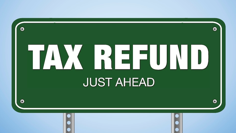 The Income Tax Department has reduced the average time for processing ITRs and issuing refunds to a record 17 days, down from 93 days in 2013. The Income Tax Department has reduced the average time for processing ITRs and issuing refunds to a record 17 days, down from 93 days in 2013.
