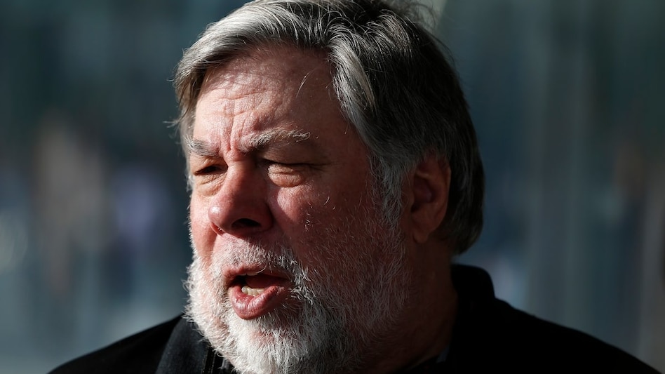 Steve Wozniak sues YouTube (image: Reuters) Steve Wozniak sues YouTube (image: Reuters)
