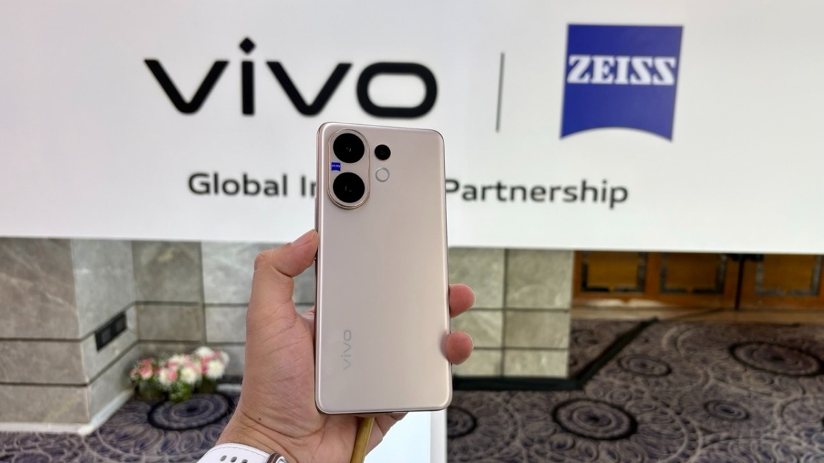 Vivo Unveils V60 in India: A Powerhouse with Impressive Features and Camera Tech