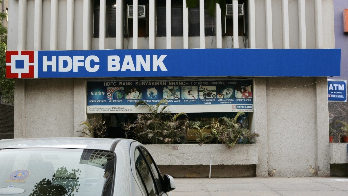 HDFC Bank’s regular savings account requires an initial deposit of Rs 10,000 for urban, Rs 5,000 for semi-urban, and Rs 2,500 for rural branches.