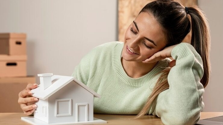 Many young professionals find themselves facing an emotional and financial dilemma, and it is important to strike a balance here.