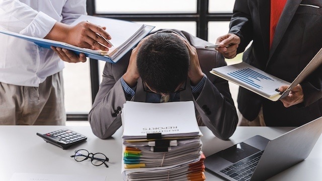 The thread quickly gained traction, attracting numerous responses from others who claimed to have faced similar behaviour.