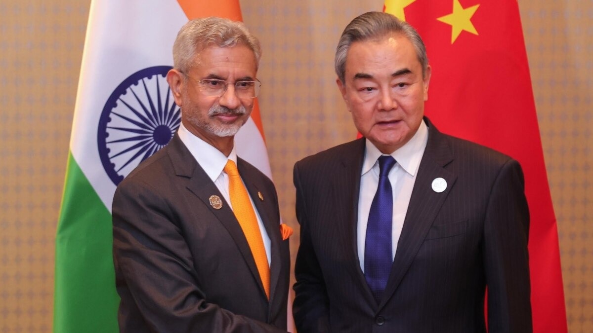 EAM S Jaishankar meets his Chinese counterpart Wang Yi EAM S Jaishankar meets his Chinese counterpart Wang Yi
